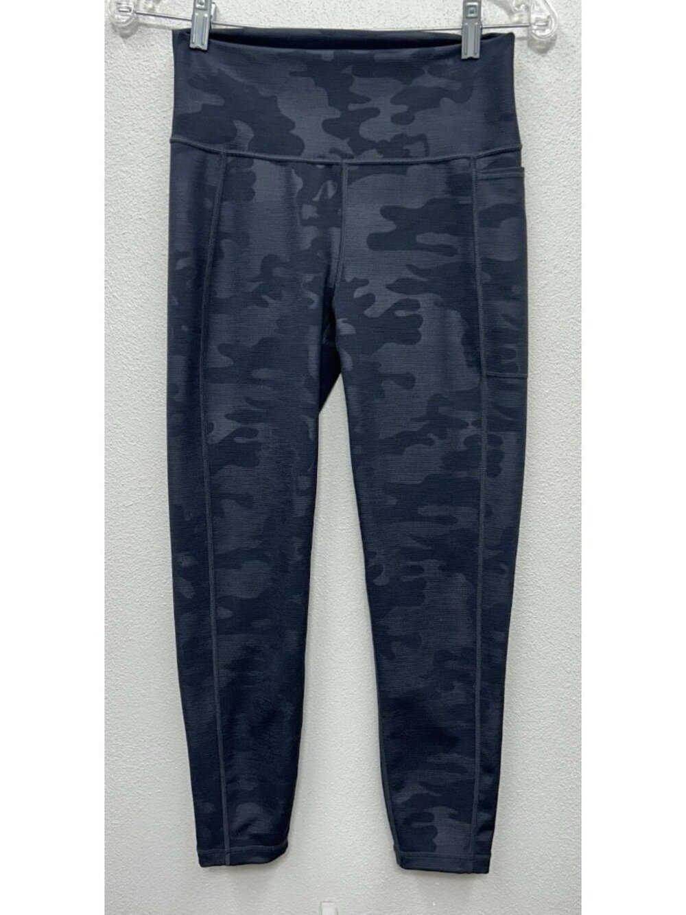 Sweaty Betty Super Sculpt 7/8 Leggings Medium Camo Workout Running Gym Yoga